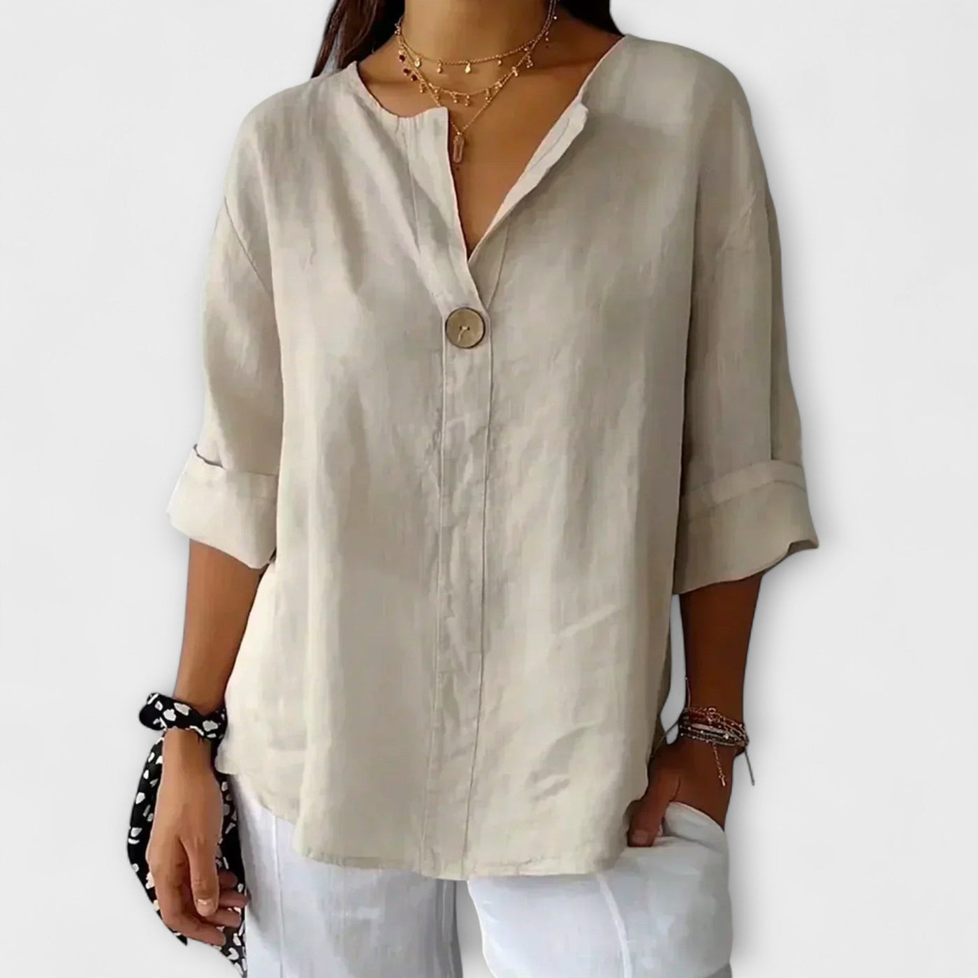 Nicole - Stilfuld Bluse med V-Udskæring