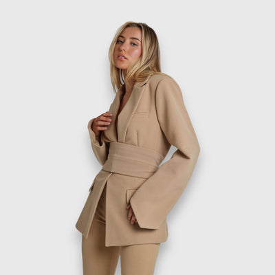 Jarela – Blazer med talje