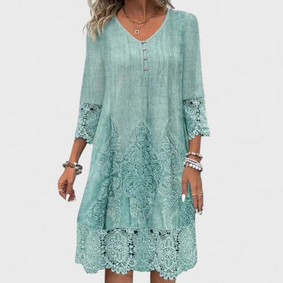 Helle - Elegant kjole i lace