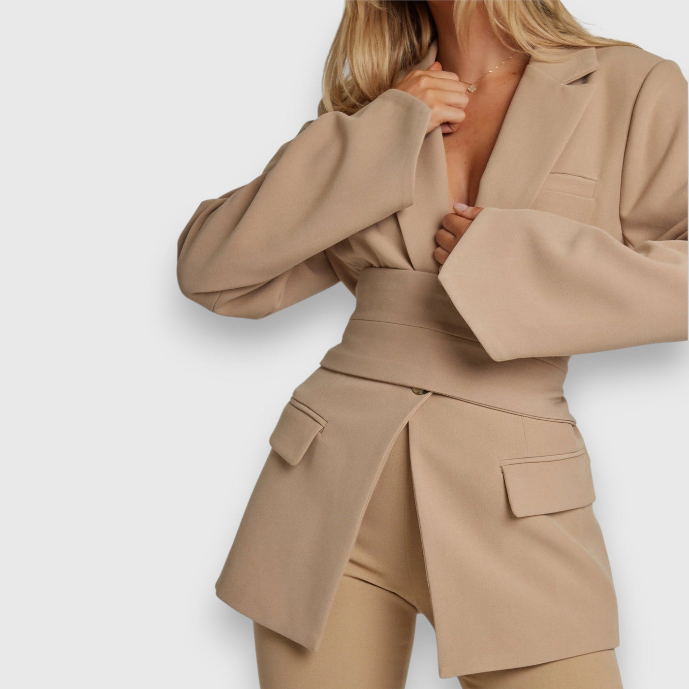 Jarela – Blazer med talje