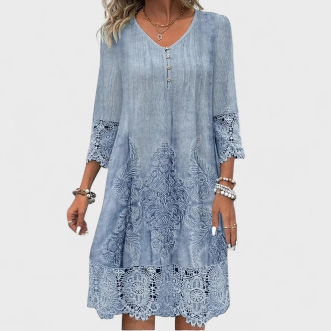 Helle - Elegant kjole i lace