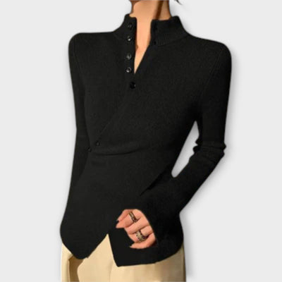 Michiko – Elegant Slim Fit Strikbluse