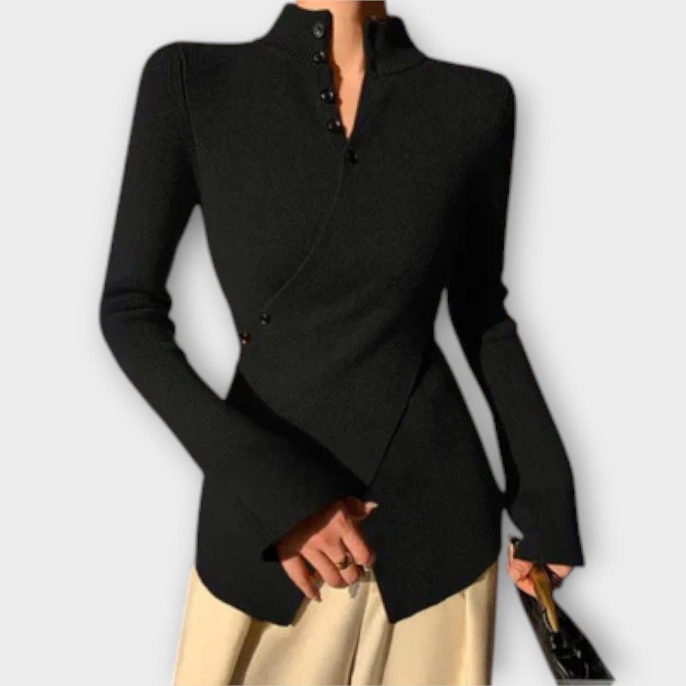 Michiko – Elegant Slim Fit Strikbluse