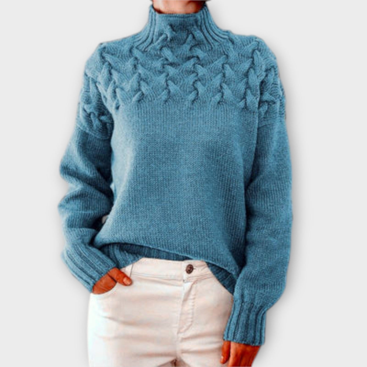 Eva - Damepullover med fletstrik-detalje