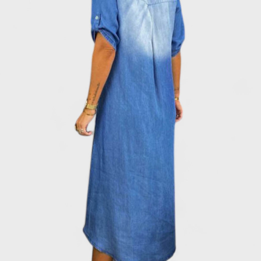 Ilse - Sommerkjole med V-hals i denim
