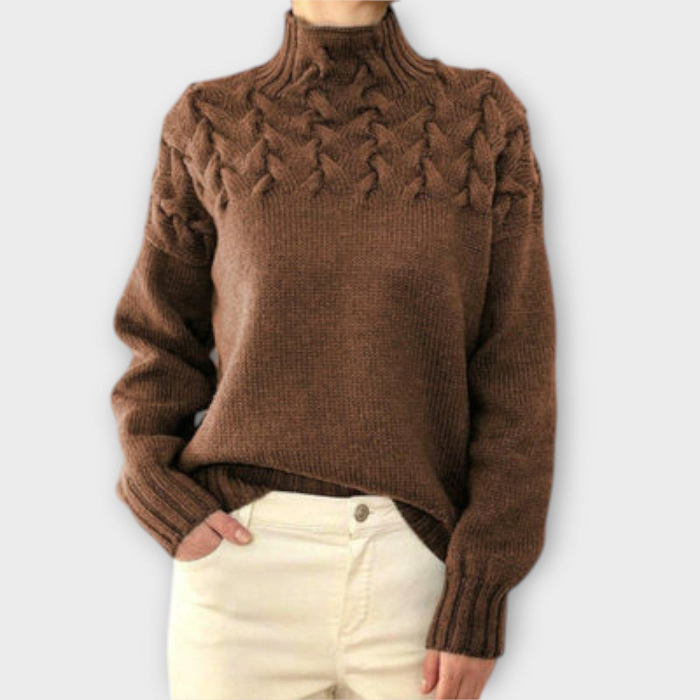 Eva - Damepullover med fletstrik-detalje