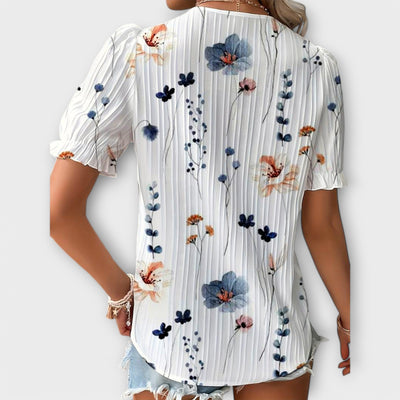 Emily - Modet Bluse med spidse Udsnit