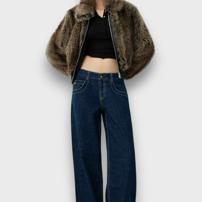 Amelia – Kort jakke i syntetisk pels med urban chic