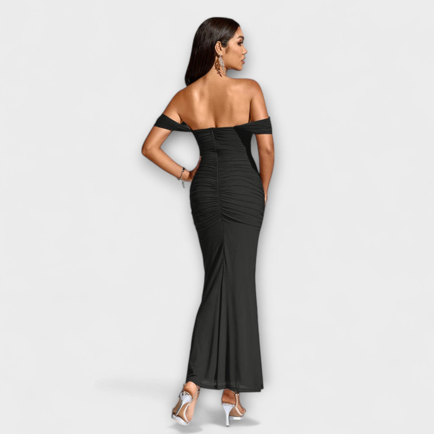 Ione - Off-Shoulder Raffung Bodycon Kjole