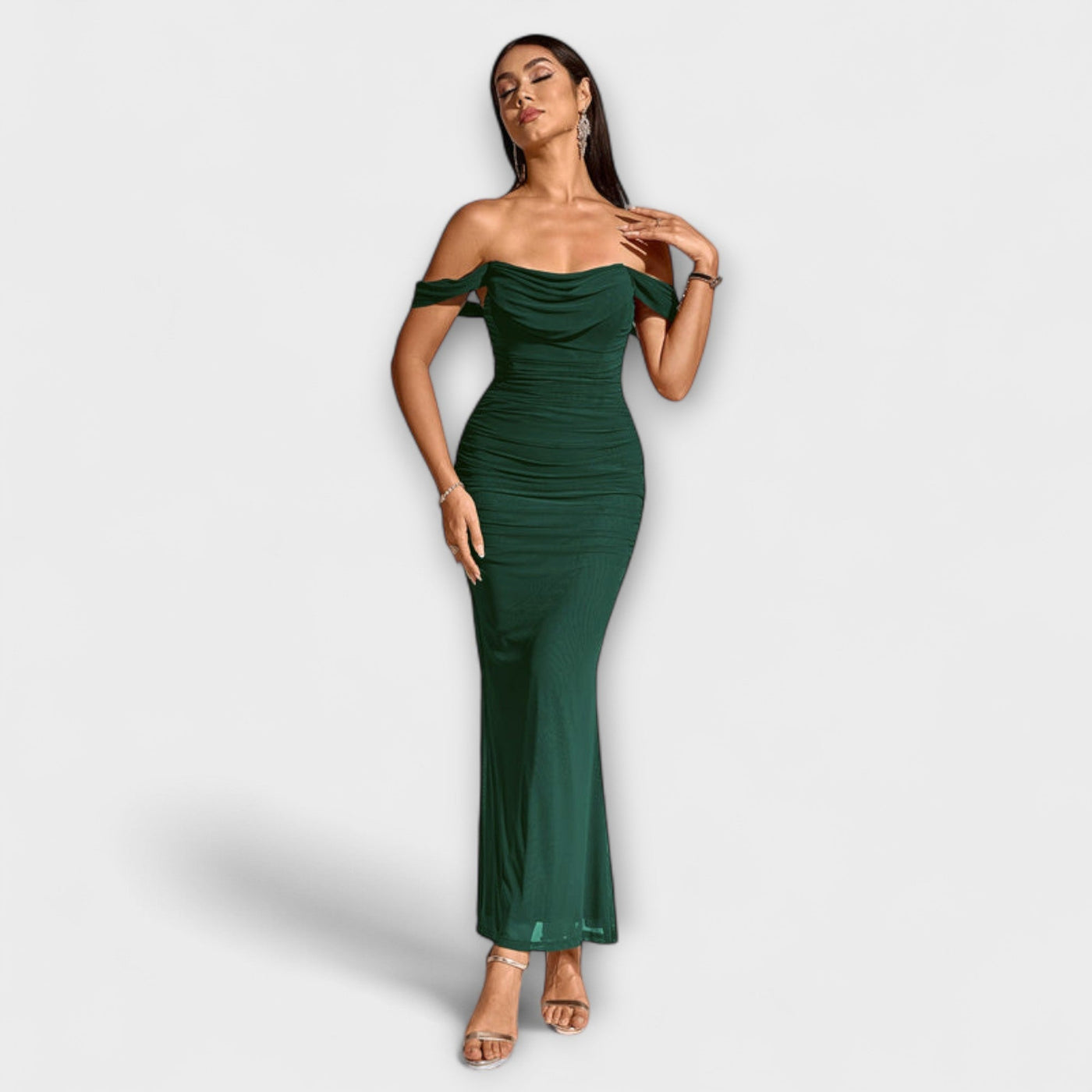 Ione - Off-Shoulder Raffung Bodycon Kjole