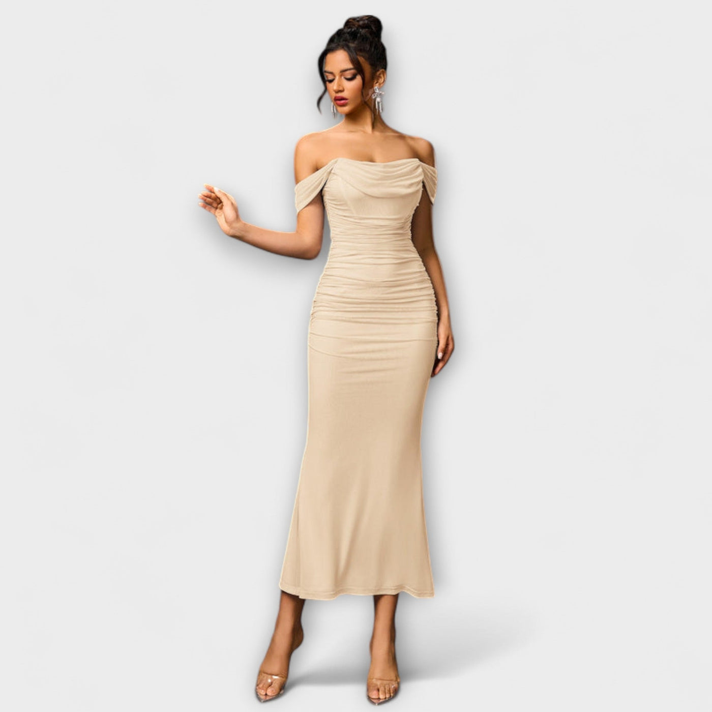 Ione - Off-Shoulder Raffung Bodycon Kjole
