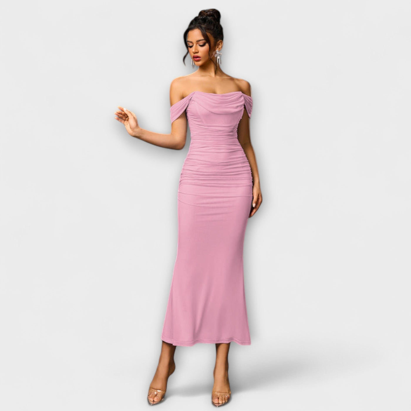 Ione - Off-Shoulder Raffung Bodycon Kjole
