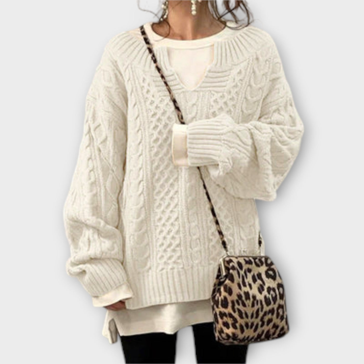 Lili - Oversized strikpullover med fletmønster