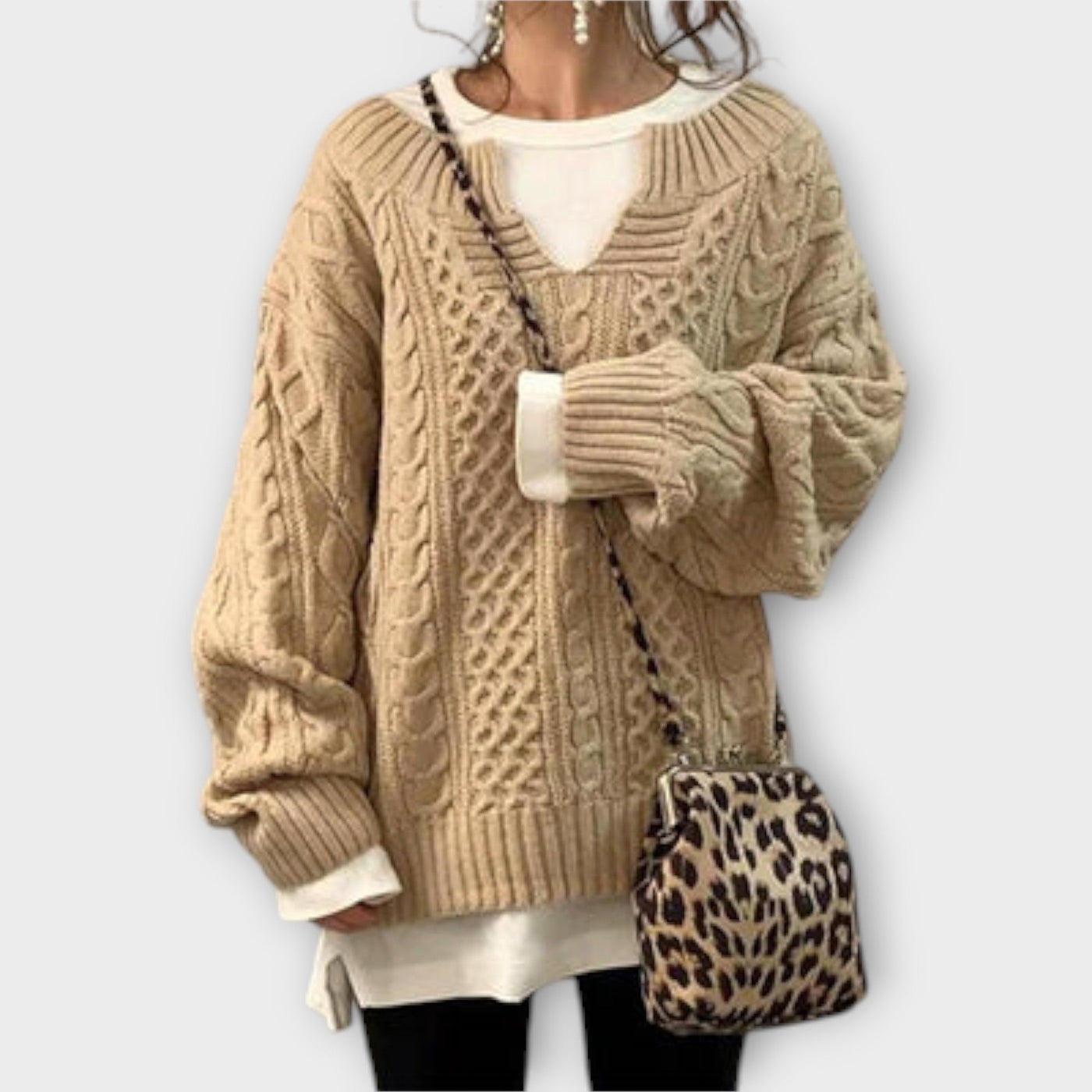 Lili - Oversized strikpullover med fletmønster