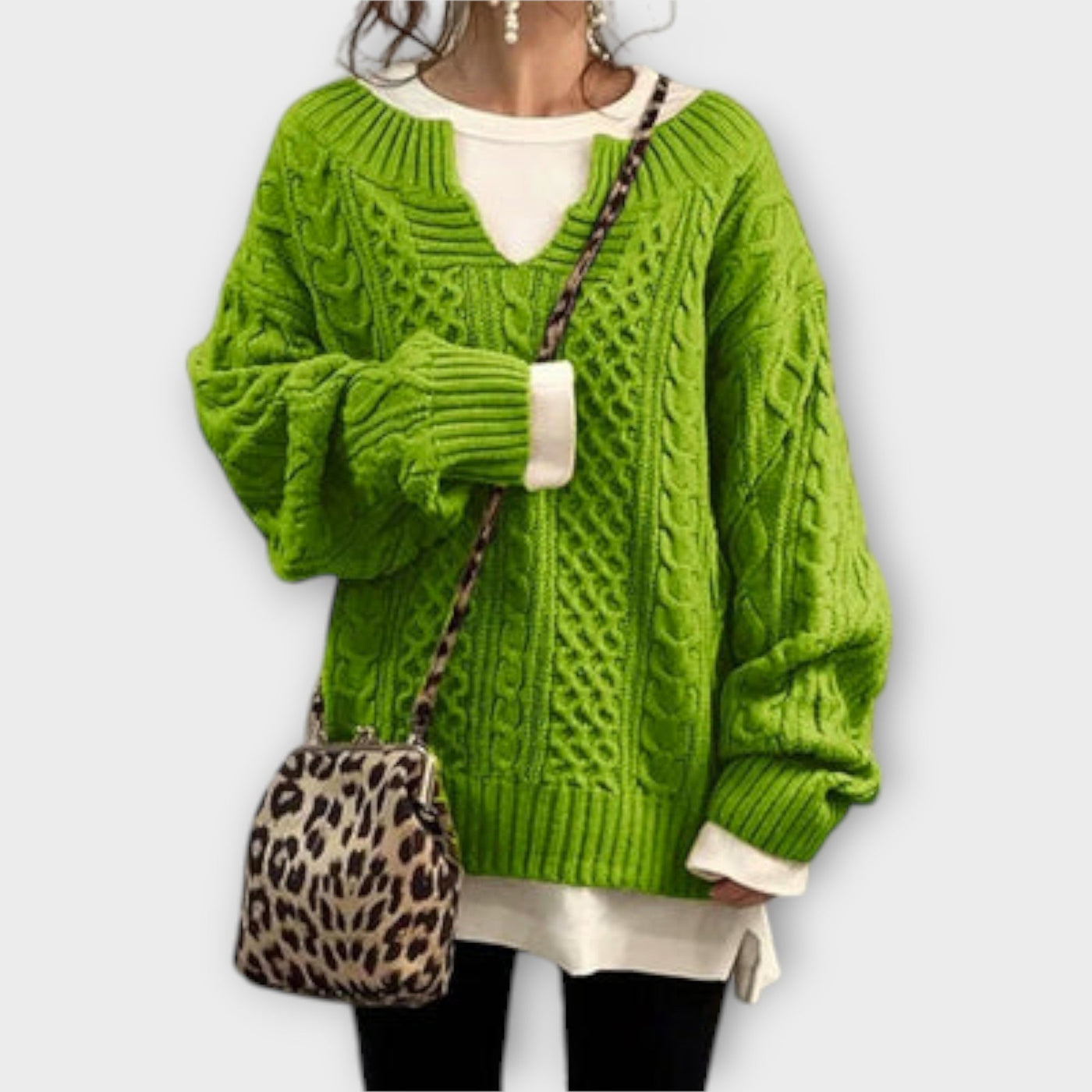 Lili - Oversized strikpullover med fletmønster