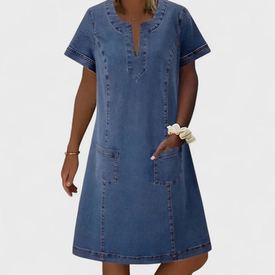 Julia – Denim kjole med lommer
