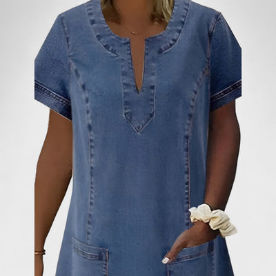 Julia – Denim kjole med lommer