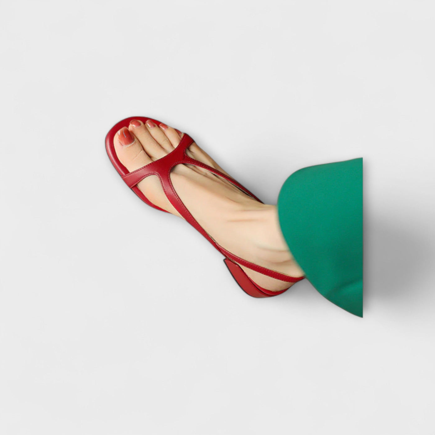 Evelyn - Elegante Flade Sandaler Minna med Raffineret Finish