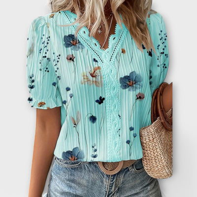 Emily - Modet Bluse med spidse Udsnit