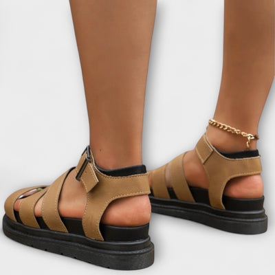 Renee – Sandaler med flere stropper og spænde