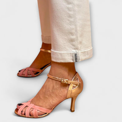 Carla – Saltos af Elegance og Komfort
