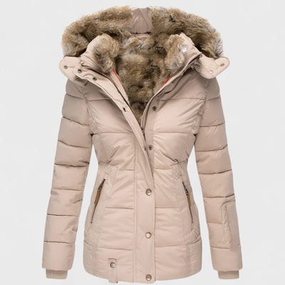 Annamarie - Puffer med hætte og slank fit design