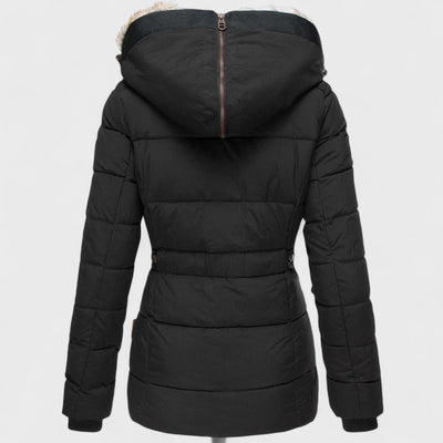 Annamarie - Puffer med hætte og slank fit design