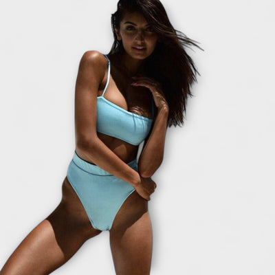Amanda - To-delt Bikini-Sæt